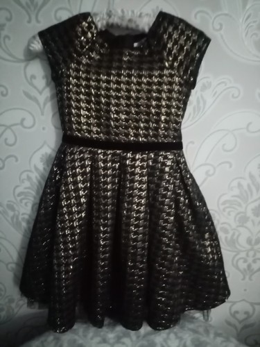 Dunnes gold and - , black